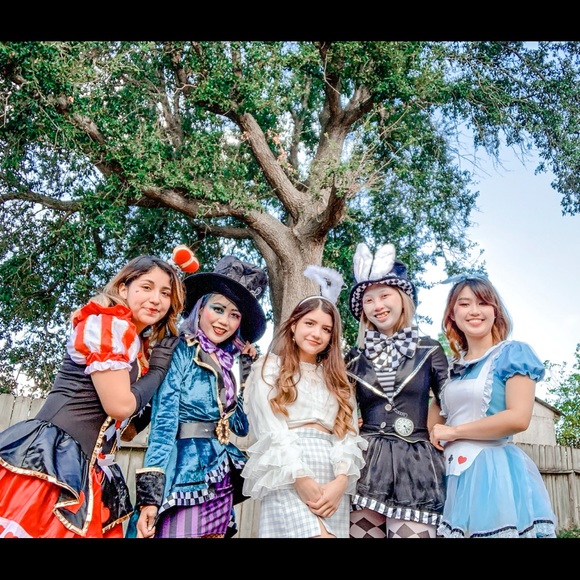 Meet your Posher, Vivian - Picture 14 of 14